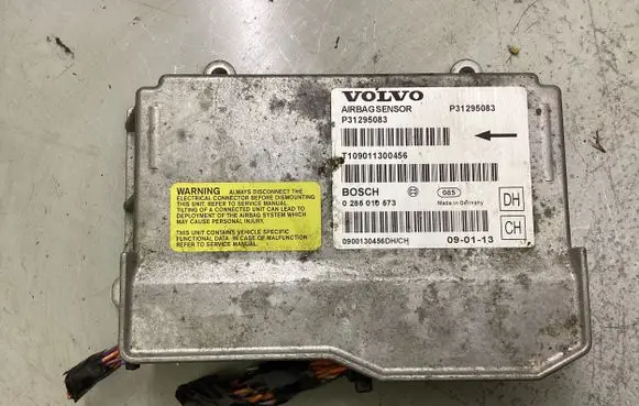 Volvo V70 Airbag control unit/module P31295083 0285010573