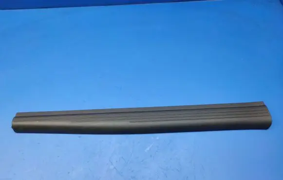 Mercedes-Benz E W211 Front sill trim cover A2116801835