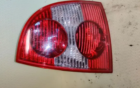 Volkswagen PASSAT B5.5 Rear/tail lights 3B5945096RE