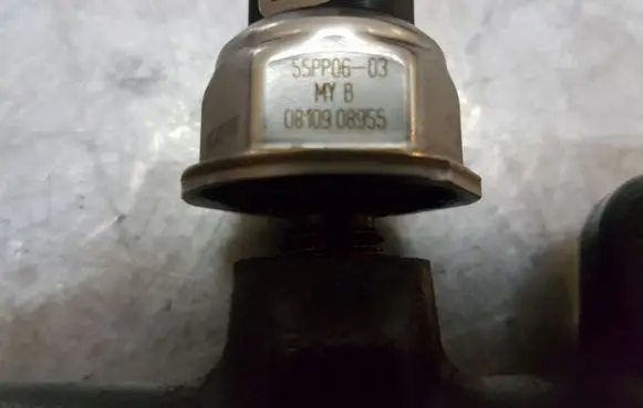 Fuel pressure sensor