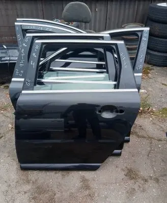 Volvo V70 Rear door 