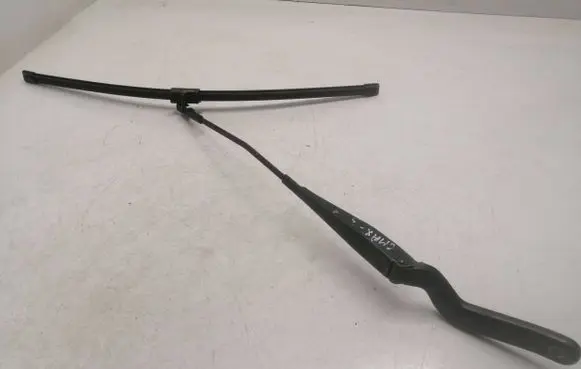 Ford C-MAX I Front wiper blade arm 3M5117526AA