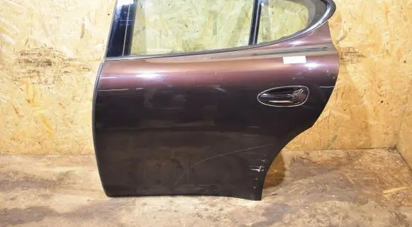 Porsche Panamera (970) Front door D302