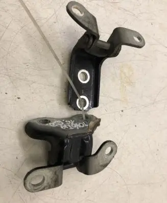 Rear door hinge set