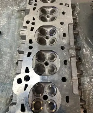 Volvo V70 Engine head 8642289