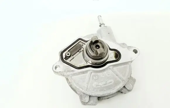 Mercedes-Benz B W245 Vacuum pump A6402300365 101411500