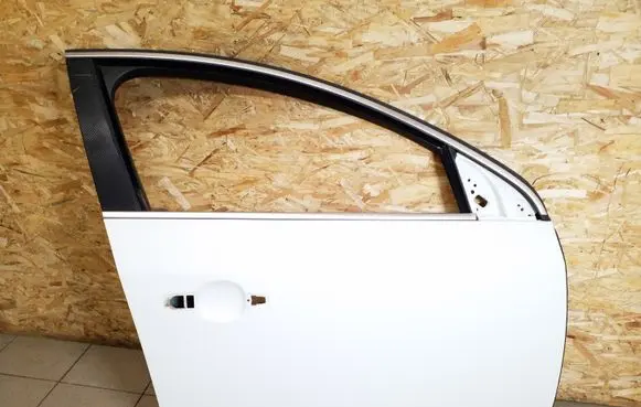 Volvo S60 Front door