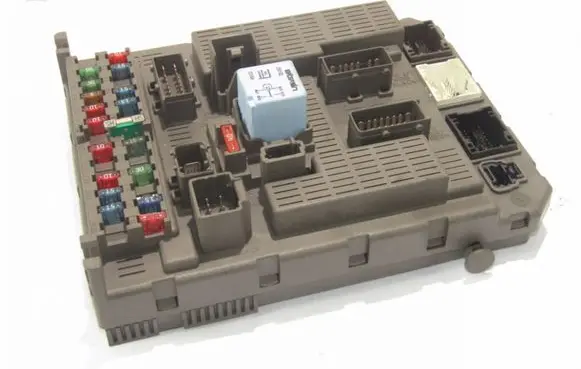 Fiat Ulysse Fuse module 9651938180
