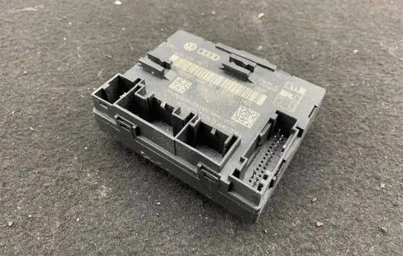 Audi A6 Allroad C7 Door control unit/module 4G8959792G 4G8959792J