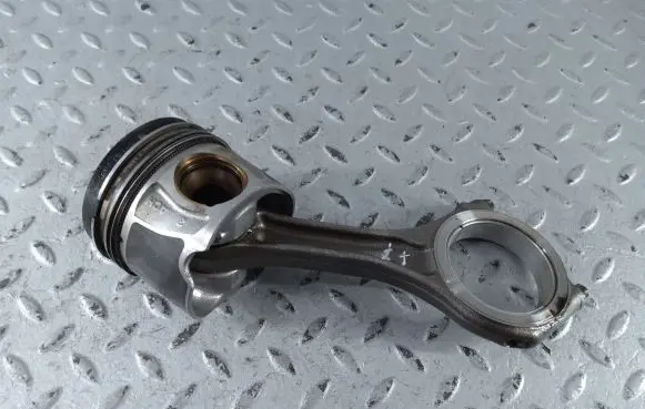 Audi A7 S7 4G Piston with connecting rod 059107065FJ 059198401H