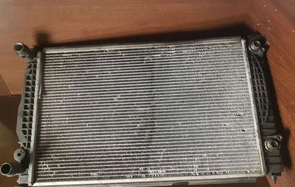 Audi A6 S6 C5 4B Coolant radiator