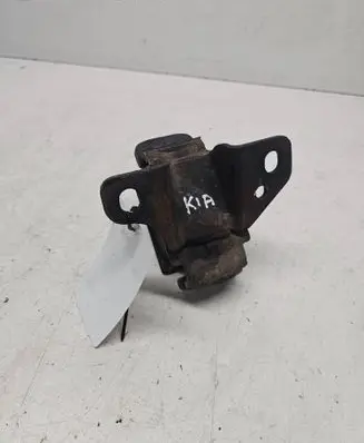 KIA Sorento Engine mount bracket 218123E250