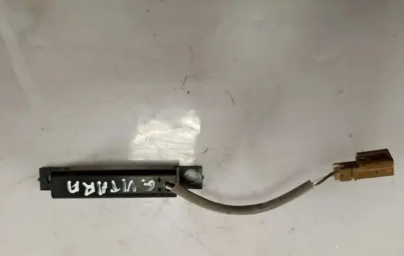 Suzuki Grand Vitara II Keyless system antenna 