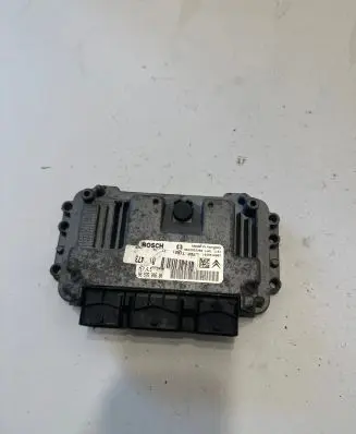 Peugeot 1007 Engine control unit/module 9652552380 1039S10987 9657600680