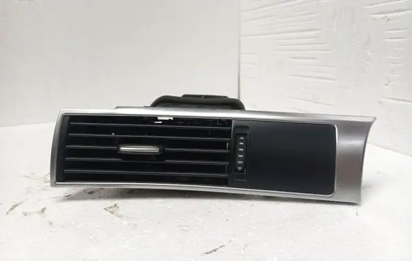 Audi A6 S6 C6 4F Dashboard side air vent grill/cover trim 4F1820901