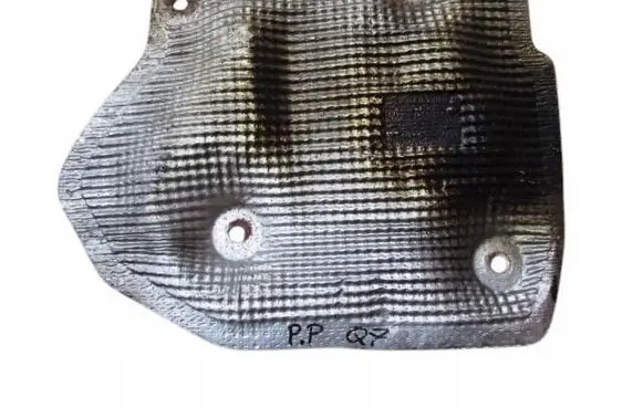 Audi Q7 4L Exhaust heat shield 