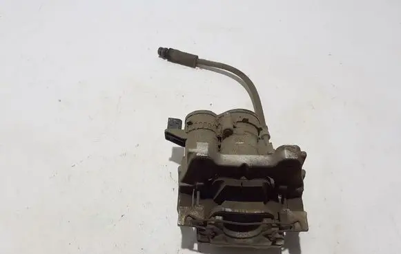 Volvo XC40 Rear brake caliper 32300771