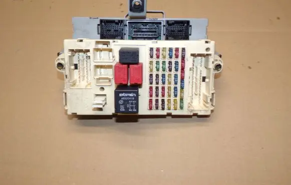 Alfa Romeo 147 Fuse module