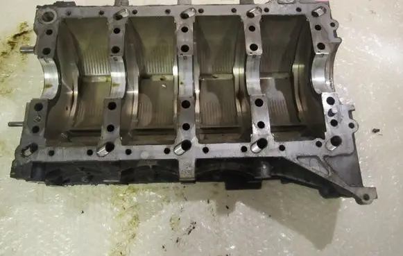 Porsche Cayenne (9PA) Other cylinder head part 9481011136R