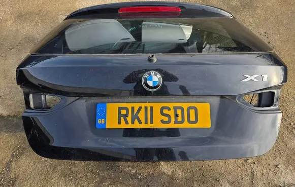 Tailgate/trunk/boot lid