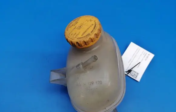 Opel Agila A Coolant expansion tank/reservoir 09129170