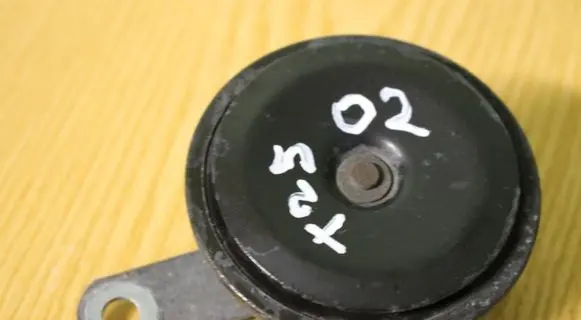 Toyota Avensis T250 Horn signal