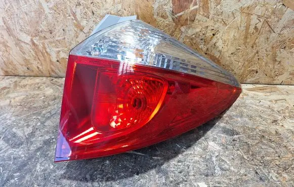 Toyota Verso-S Rear/tail lights
