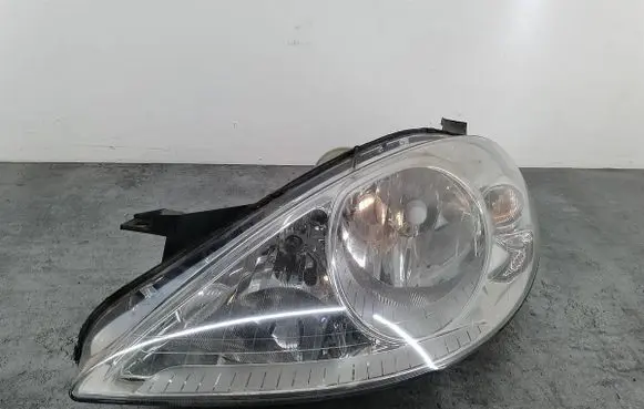 Mercedes-Benz A W169 Headlight/headlamp A1698200161