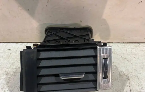 Land Rover Evoque I Dashboard air vent grill cover trim BJ32018B09GB