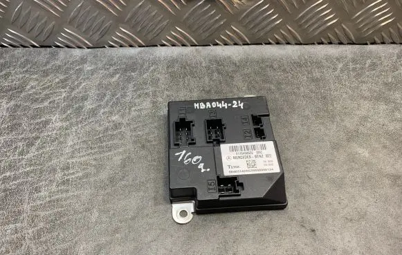 Mercedes-Benz E W211 Central body control module A2115458532