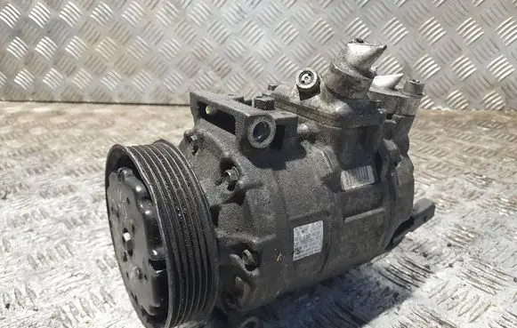 Volkswagen Golf V Air conditioning (A/C) compressor (pump) 1K0820803F
