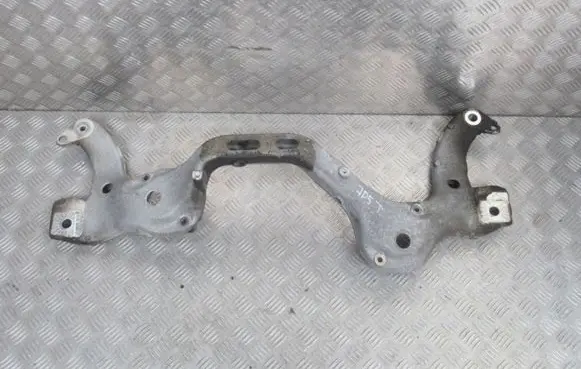 Porsche Cayenne (92A) Engine mount bracket 7P5199207A