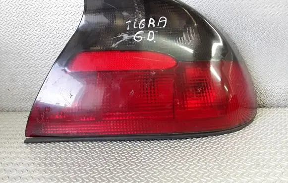 Opel Tigra A Rear/tail lights