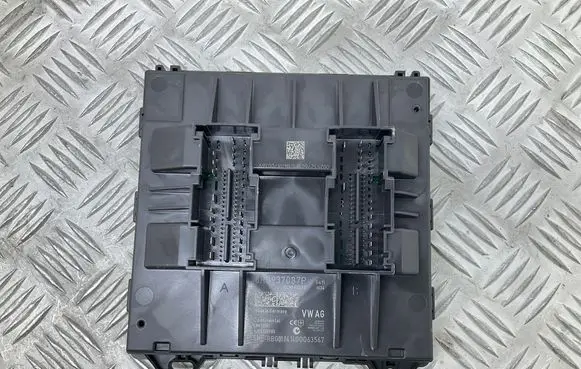 Skoda Rapid (NH) Comfort/convenience module 6R0937087P