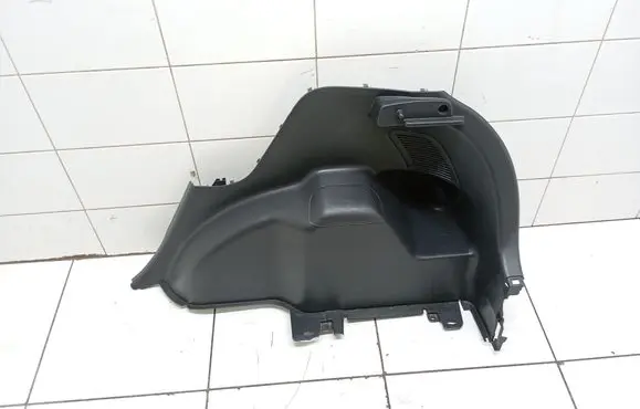Toyota Yaris Trunk/boot lower side trim panel 6473052310 6473052340 6471452330