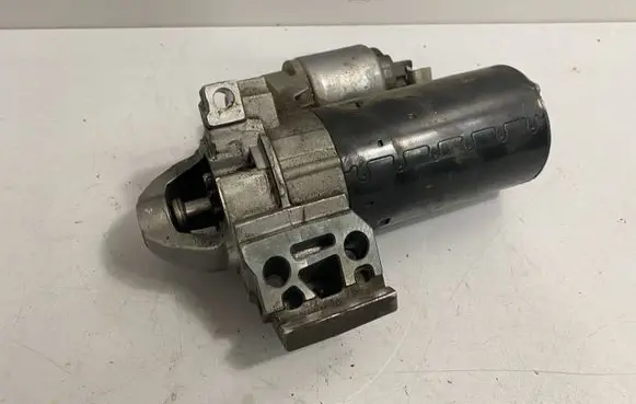 BMW X6 F16 Starter motor 8515900