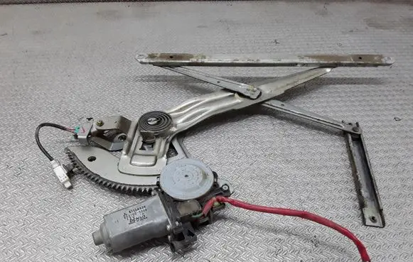 Mitsubishi Pajero Sport I Front door window regulator with motor 5713A020