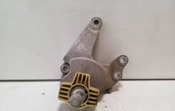 Polestar 2 Engine mounting bracket 31686309