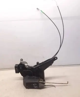 Lexus IS 200-300 Front door lock
