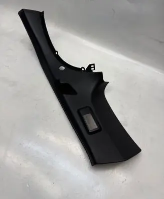 BMW 3 E46 (D)pillar trim (top) 8209014A