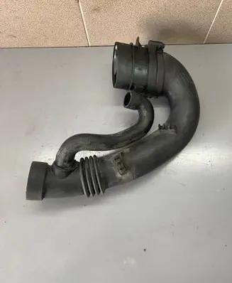 BMW 7 E65 E66 Turbo air intake inlet pipe/hose 7786013 77887440 0928400504