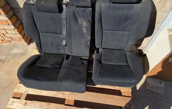Toyota Auris 150 Rear seat 