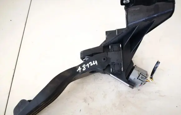 Ford Mondeo Mk III Accelerator throttle pedal 2s719f836da