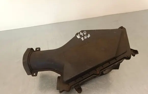 Volvo V40 Air filter box 