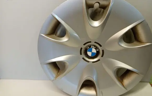BMW 1 E81 E87 R16 wheel hub/cap/trim 36136762654 6762654