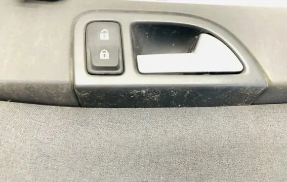 Volvo V50 Front door interior handle