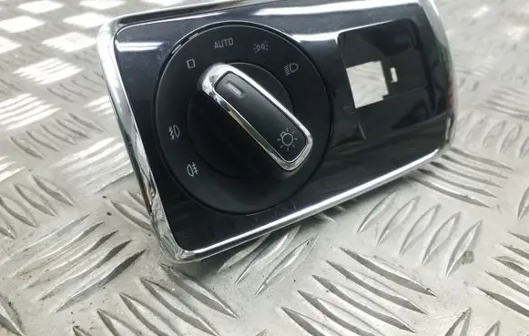 Skoda Superb B6 (3T) Light switch 3T0941431B