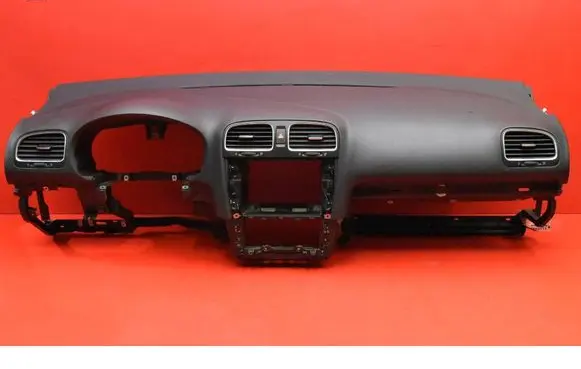 Volkswagen Golf V Dashboard