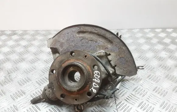 Peugeot 607 Front wheel hub