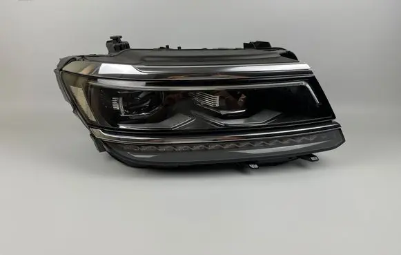 Volkswagen Tiguan Headlight/headlamp 5NB941082D 5NB941082 030110123608
